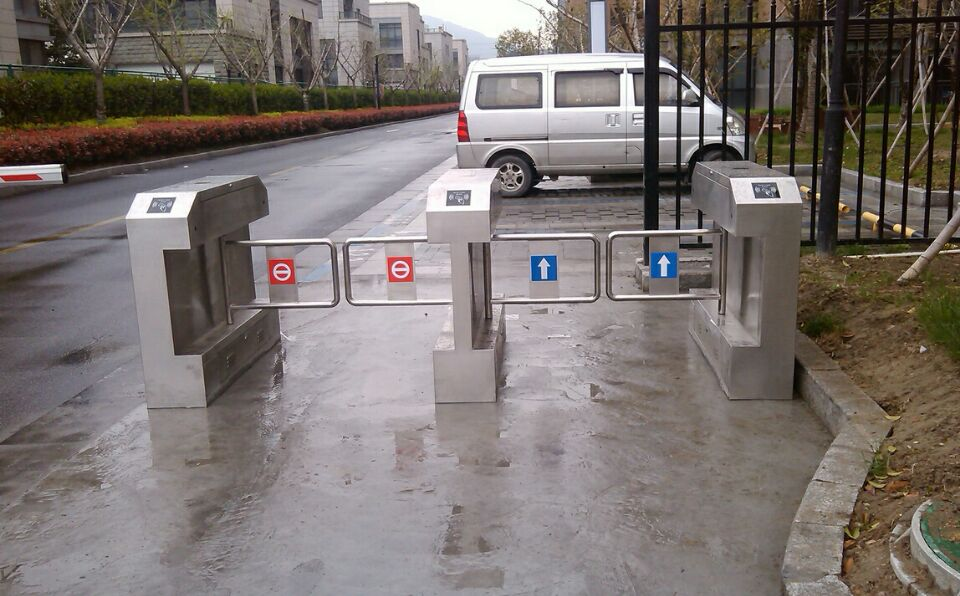 擺閘案例8 擺閘案例8