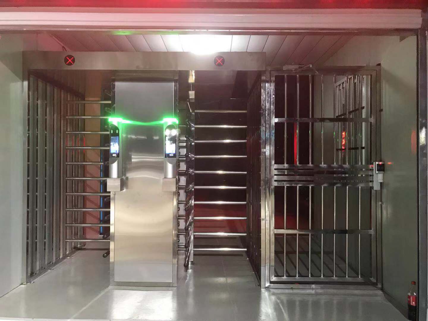 全高擺閘案例6 全高擺閘案例6